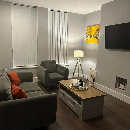 One Bed In Moseley Apartment *